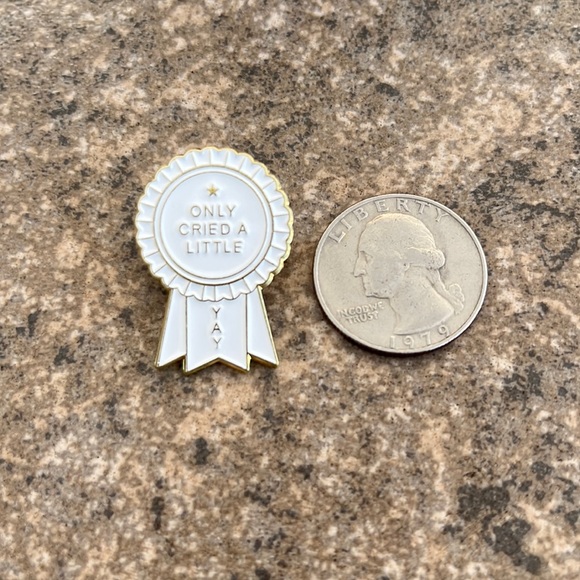 Only cried a little brooch lapel pin backpack pin‎ hat pin - Picture 2 of 3